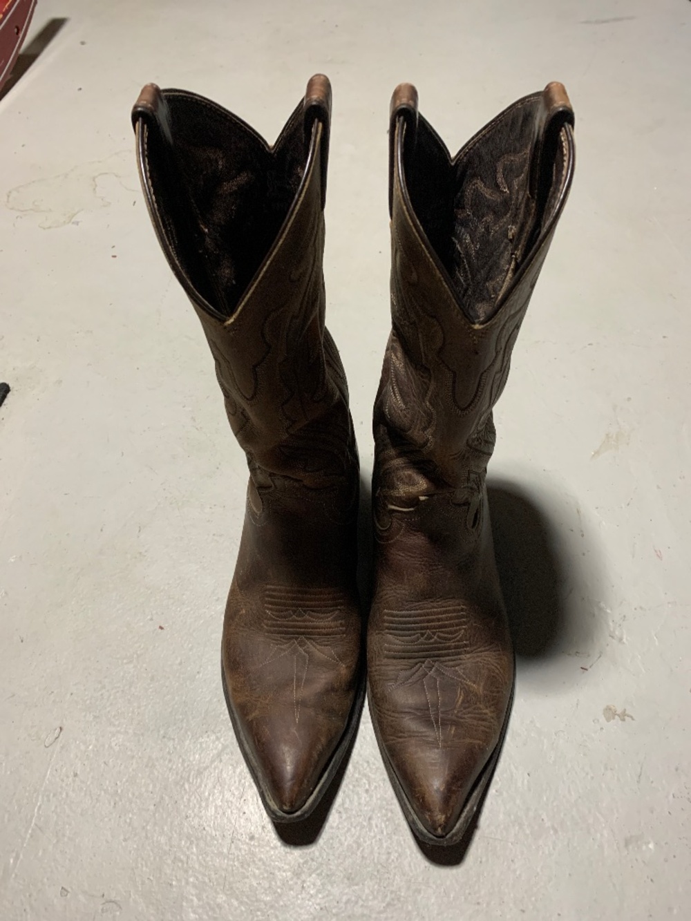 Justin cowboy boots, size 10.5